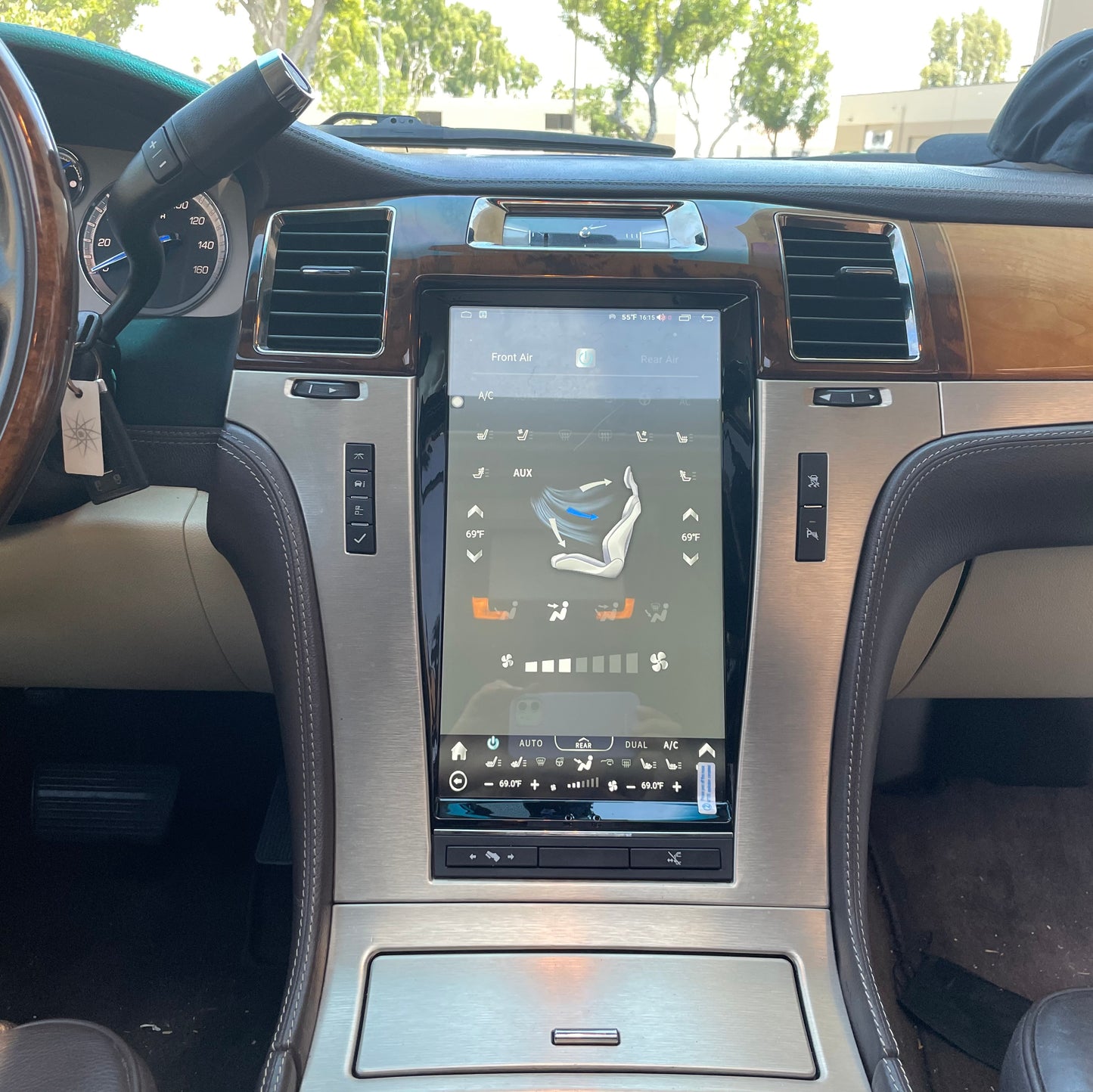 2007-2014 Cadillac Escalade Tesla Style Radio