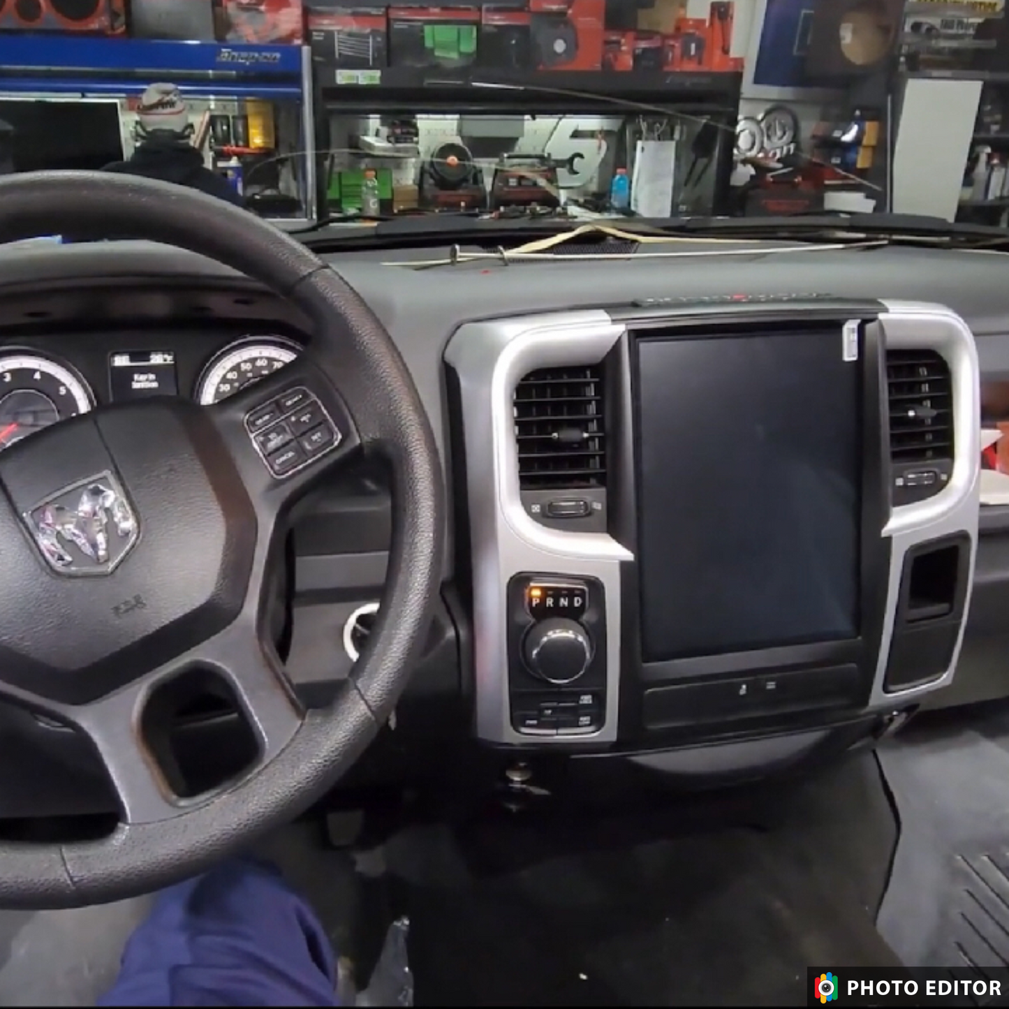 2013-2018 Dodge Ram Tesla Style Radios
