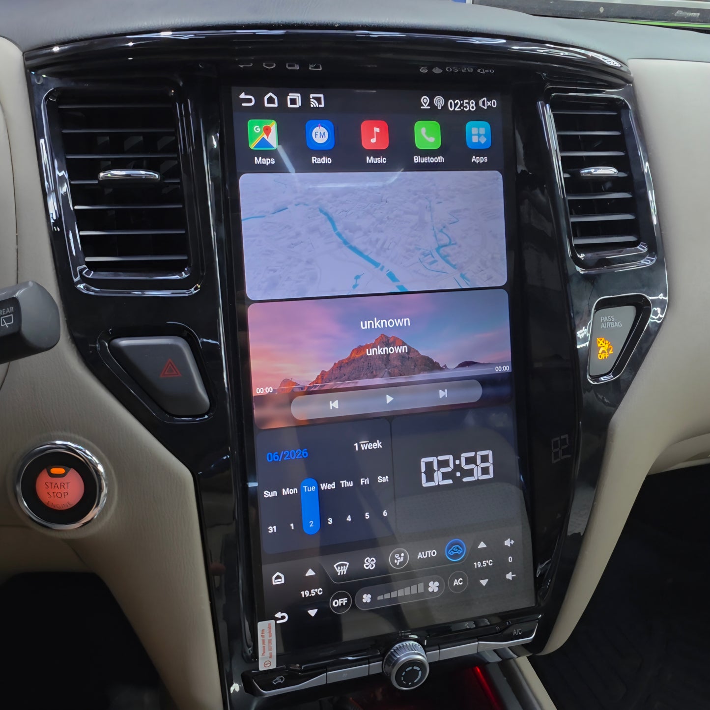 2013-2020 Nissan Pathfinder 14.8" Android Tesla Style Unit